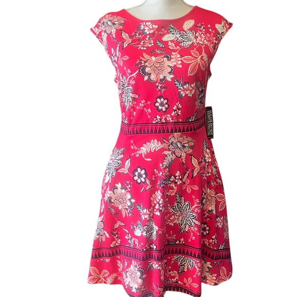 New York & Company Dresses & Skirts - New York & Company Floral Dress NWT